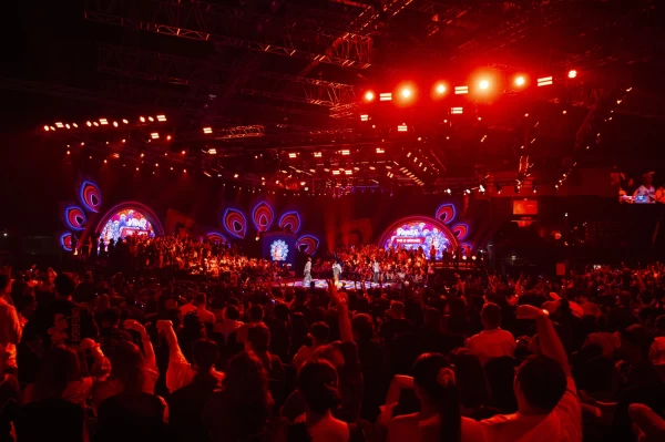 2024 Red Bull Dance Your Style在印度孟買舉行，超過5500觀眾現場享受超高水準舞藝競技。Red Bull提供