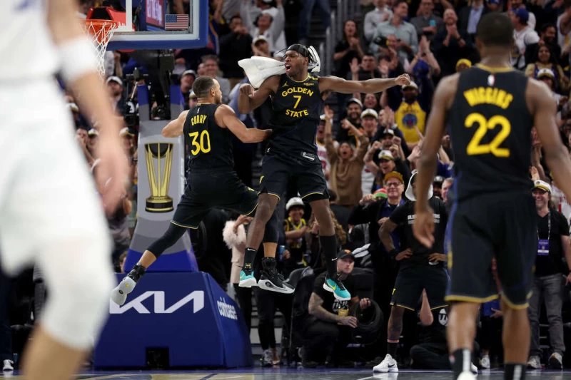 勇士替補火力場均轟下58分，成為NBA史上最高紀錄，無疑是聯盟最強悍的「板凳暴徒」。