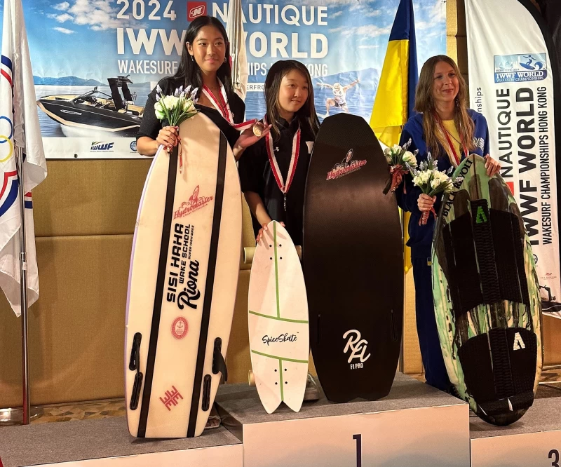 星予運動經紀旗下全方位運動美少女Riona陳禹璇勇奪IWWF銀牌。官方提供