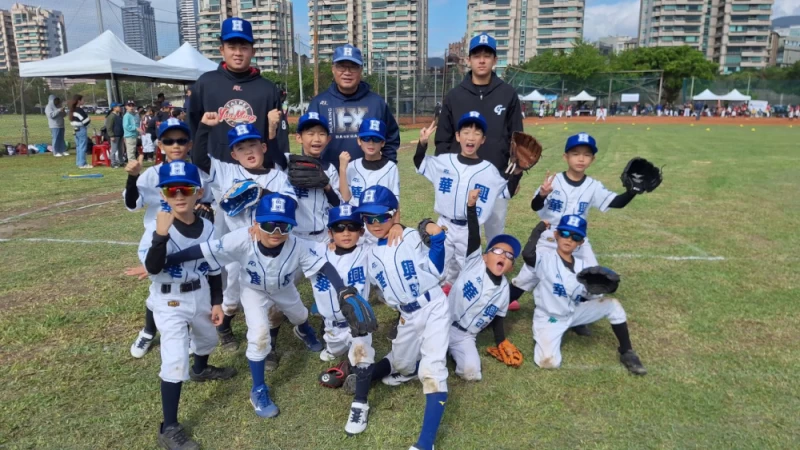 華興小學棒球隊。姚瑞宸攝