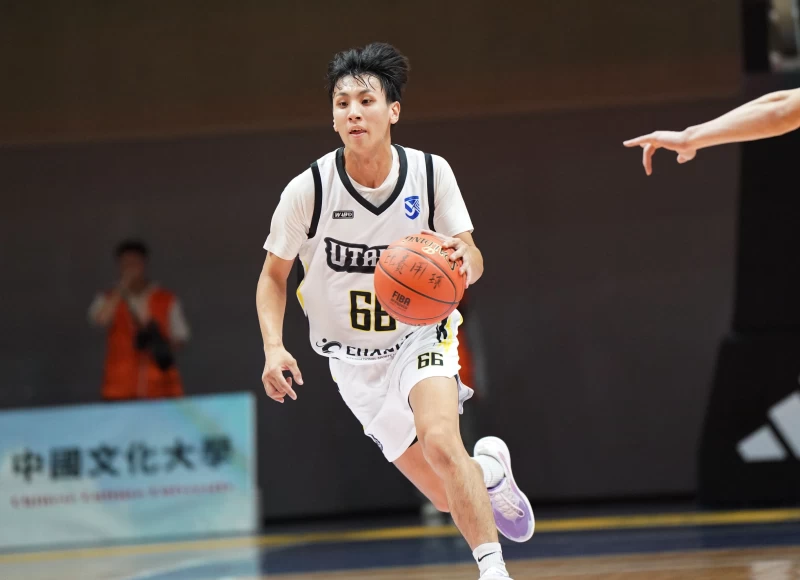 北市大學陳鏡名12分全隊最高。大專體總提供