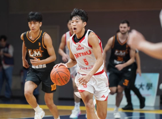 臺灣師大莊杰閎14分含4外線。大專體總提供