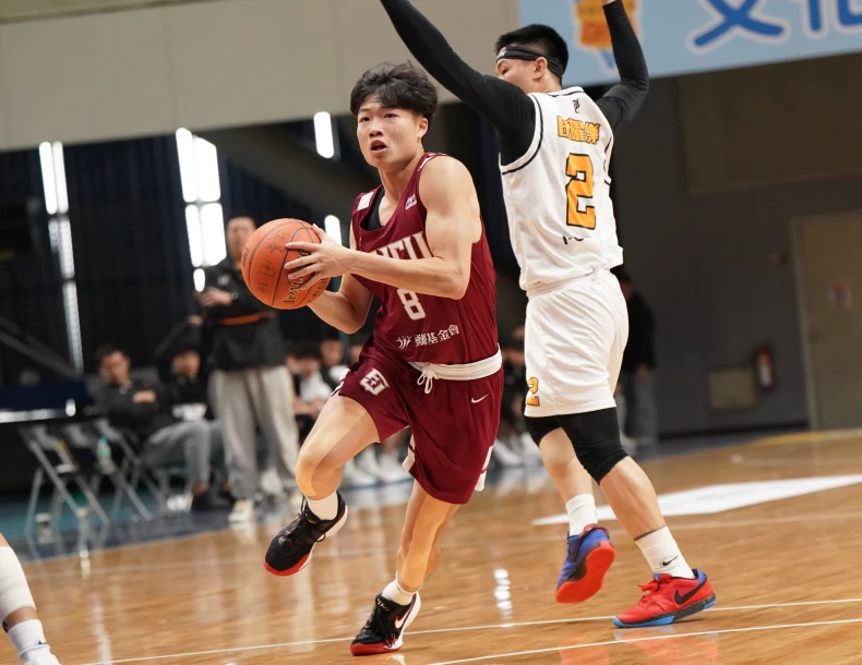 輔仁大學林哲宇15分6籃板。大專體總提供
