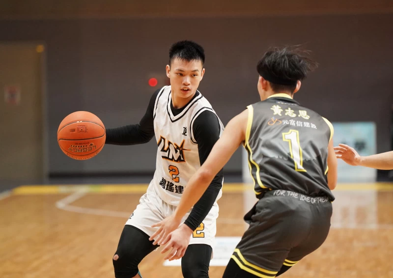 黎明學院田曜樂16分。大專體總提供