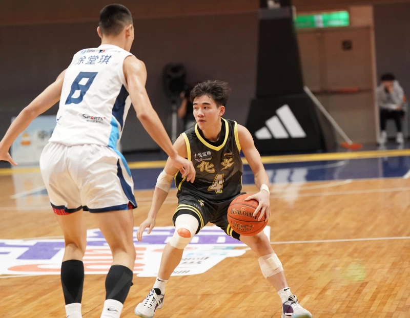 文化大學李垣宏18分。大專體總提供