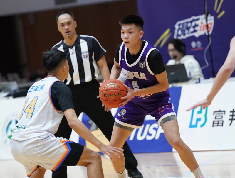 義守大學黃尹元22分刷新個人UBA新高另有7籃板4抄截。大專體總提供