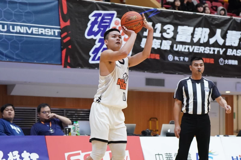 國立體大林睿軒4外線攻下19分另有9籃板。大專體總提供