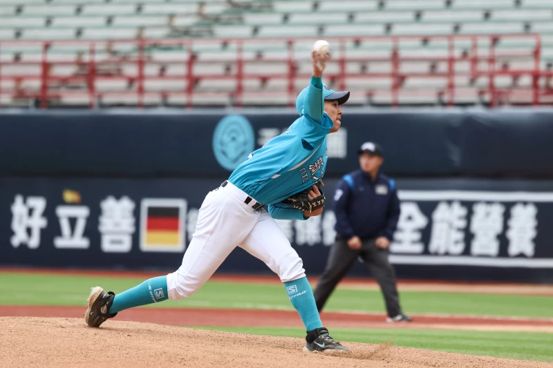 新北藍先發投手張乙安5局獲勝投。大會提供