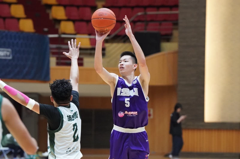 義守大學余祥平5外線。大專體總提供