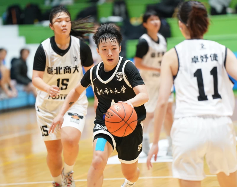 北市大學尹湘雲送出14次助攻。大專體總提供