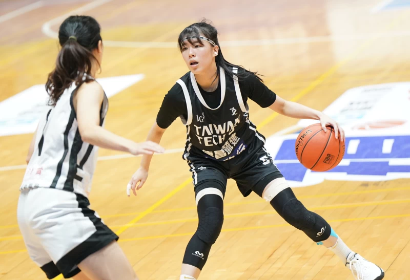 臺灣科大李若瑋7分4抄截。大專體總提供
