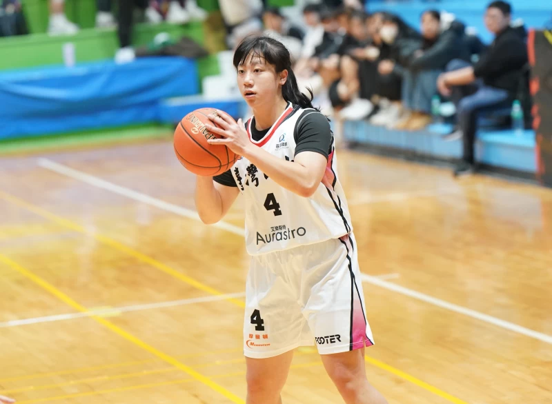  臺灣師大謝蕎亦單場10助攻另有7分4抄截。大專體總提供