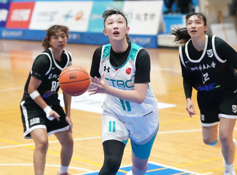中信學院趙云楓19分11籃板。大專體總提供