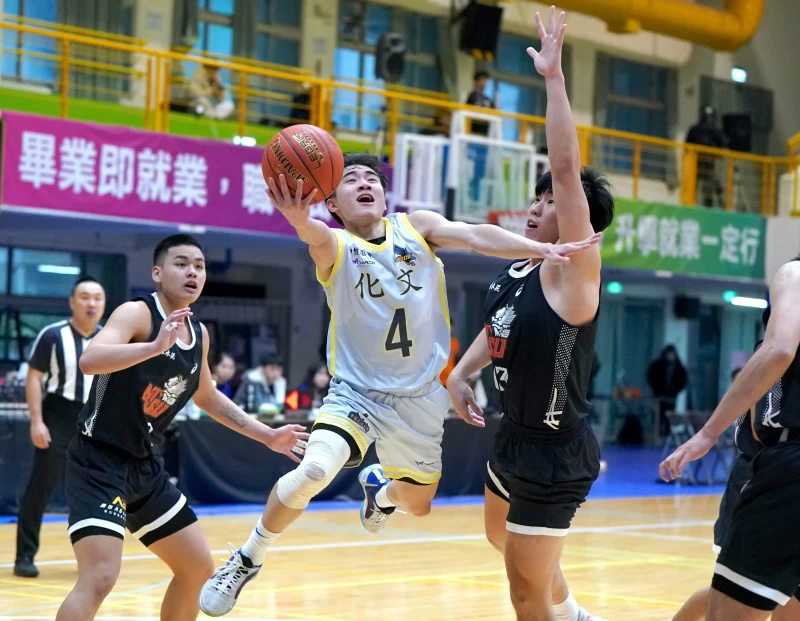 文化大學李垣宏19分全場最高。大專體總提供