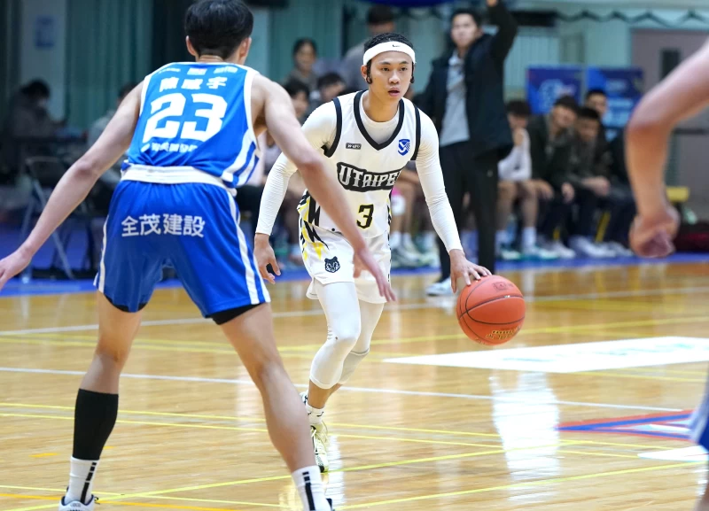  北市大學江啟安22分。大專體總提供