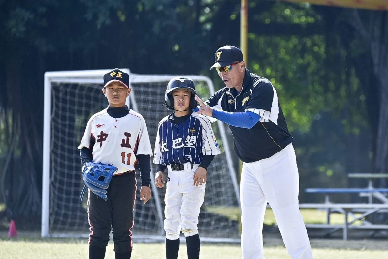 太巴塱國小以7比0擊敗高雄市中正國小。大會提供