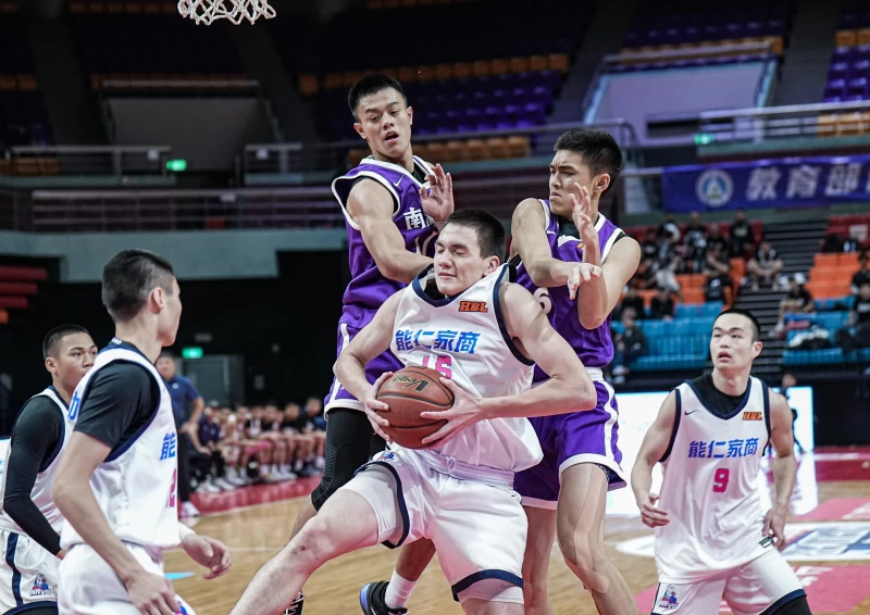 能仁傅雋堯11分14籃板雖仍雙十。大會提供