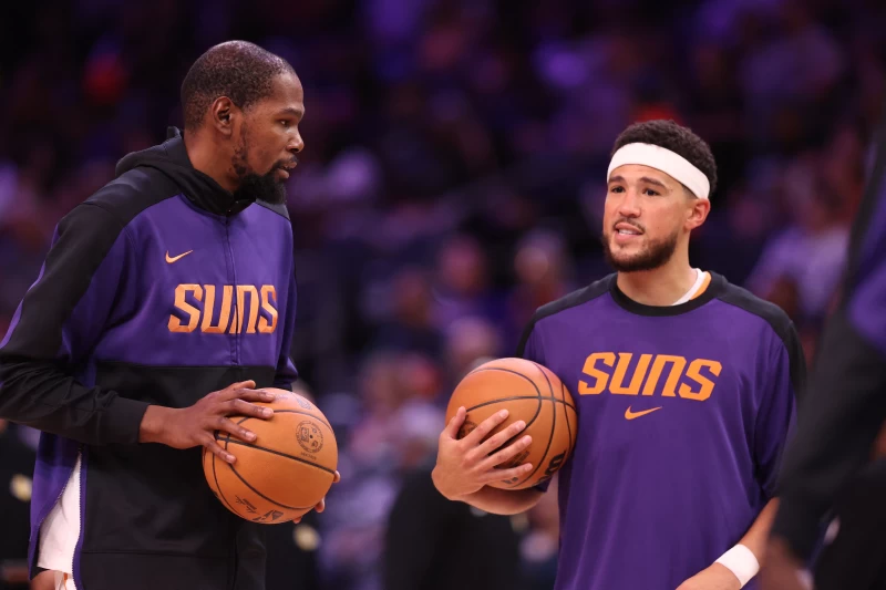 很難想像有杜蘭特(Kevin Durant)與布克(Devin Booker)同在的球隊勝率會不及5成。法新社