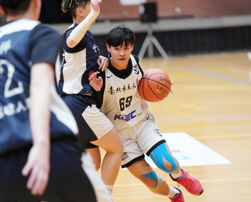 北市大學黃語瑄12分3抄截。大專體總提供