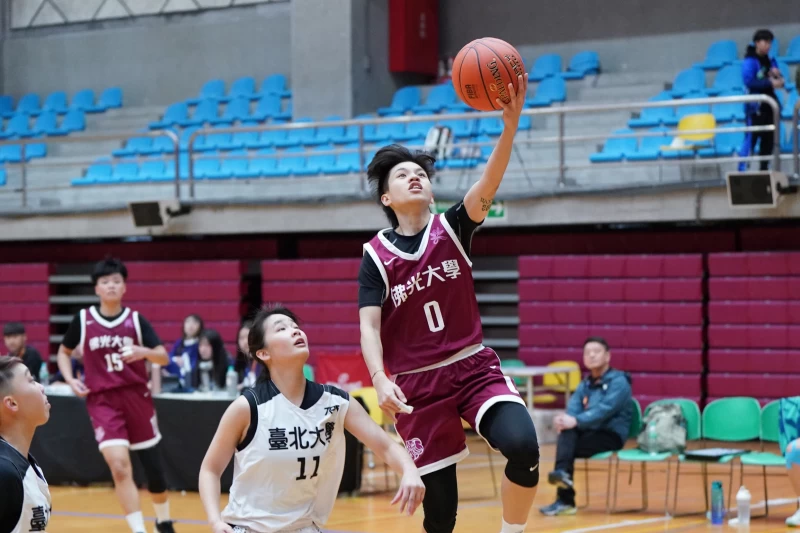 佛光大學黃渝庭14分。大專體總提供
