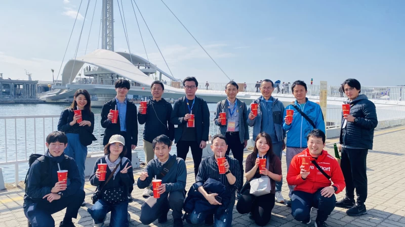 友好城市訪問團至大港橋參訪。高雄市運發局提供