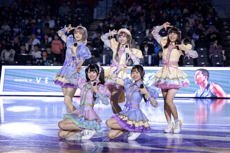Akb48 Team Tp蒞臨攻城獅主場 新竹縣體育館掀起日式偶像炫風。官方提供