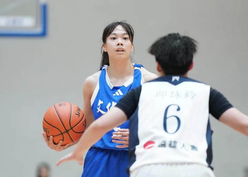  文化曾萱儀18分。大專體總提供