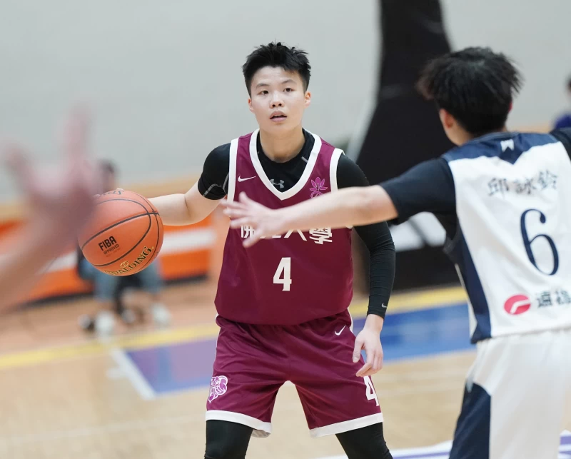佛光大學李宜樺10分5助攻。大專體總提供