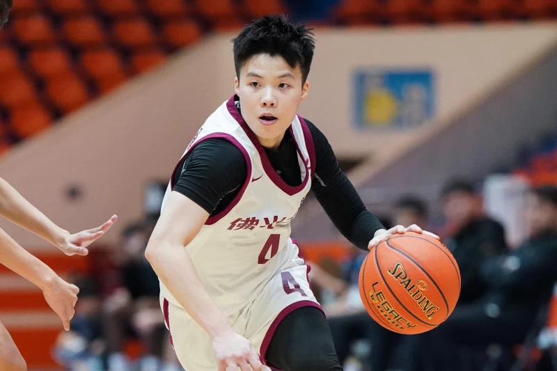 佛光大學李宜樺15分4助攻複賽5場得分都上雙。大專體總提供