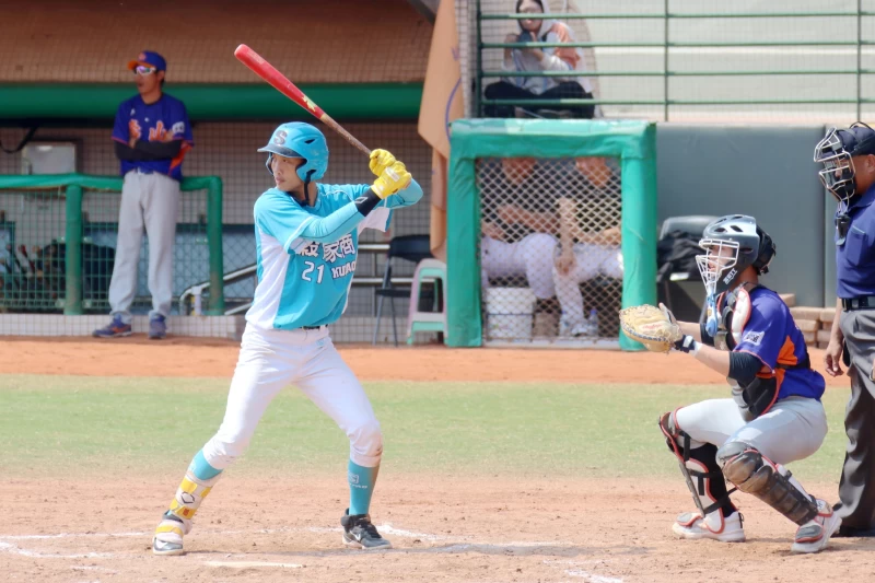 陳宸杰貢獻2支長打有2分打點。學生棒聯提供