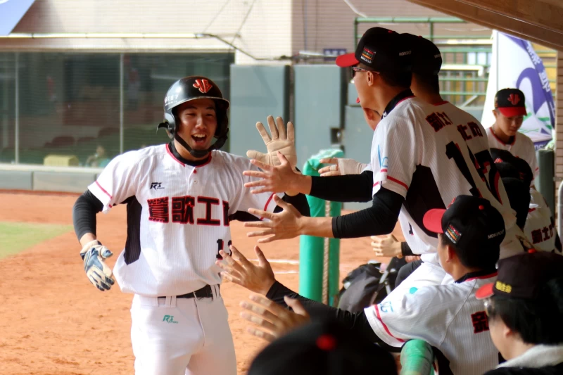 傅鈞致3支1貢獻3分打點。學生棒聯提供