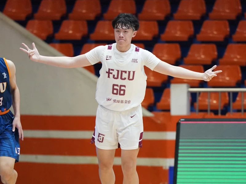 李譽宸最後19.3秒外線全場僅3分助輔大第3勝。大專體總提供