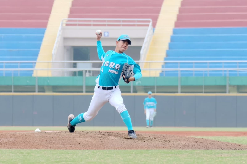 高二張乙安以96球獨撐全場僅被敲出2安打。大會提供