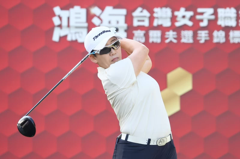 前世界球后韓國選手申愛智以三回合208桿-8獨居領先位置。Tlpga提供／鍾豐榮攝 