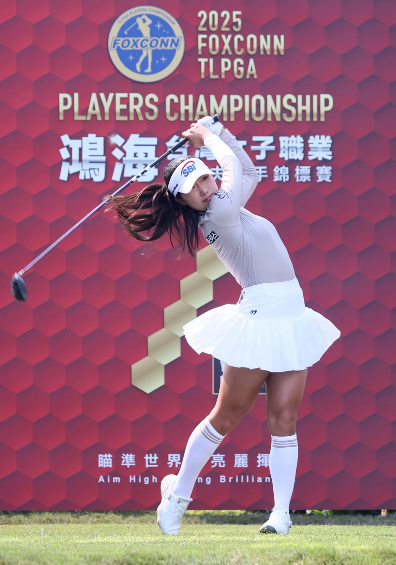 韓國選手李東恩以三回合209桿-7暫並列第二。Tlpga提供／鍾豐榮攝
