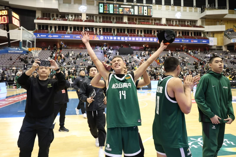 松山查傑進2記三分球飆24分。高中體總提供