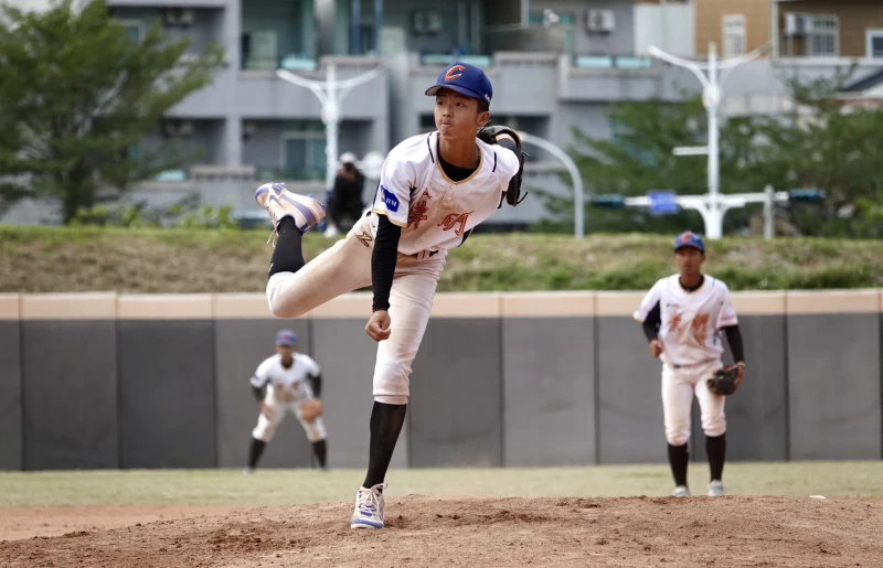 楊燿丞包辦勝投勝打。大會提供