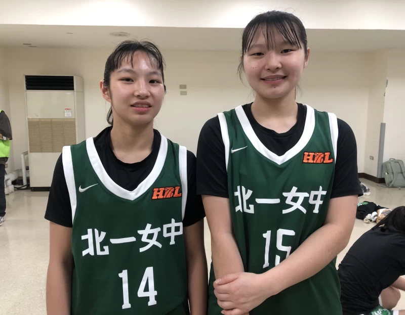 北一姊妹檔彭郁榛、彭郁婷。高中體總提供