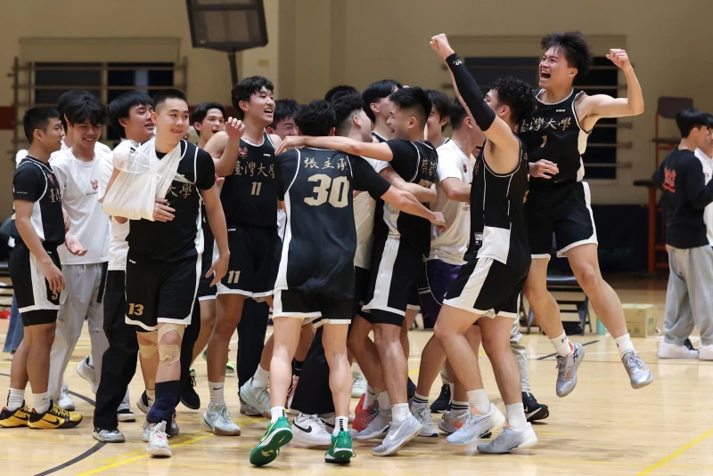 台大晉四強重返一級。大專體總提供