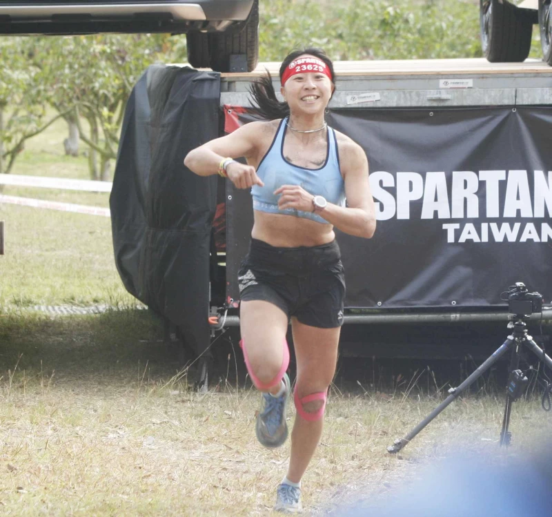 素人選手王評南首度連兩天都拿遭女子總排第一。大會提供