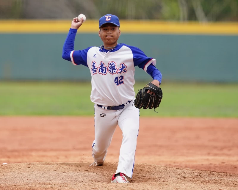 劉景翔先發5局無失分奪勝投。大專體總提供