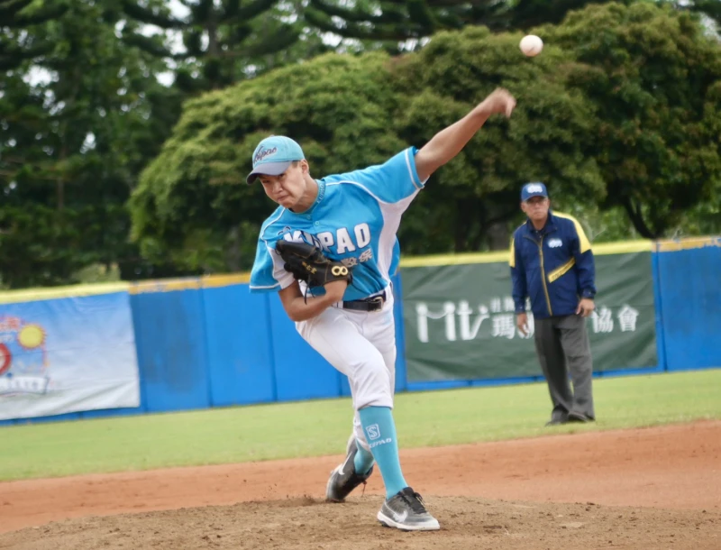 左投鄭右宏先發4局無失分。吳敏欣攝