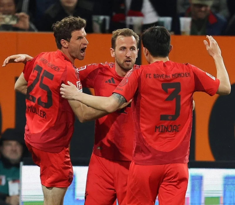 德甲豪門拜仁慕尼黑傳奇球星穆勒（Thomas Müller，左1）今證實，俱樂部決定不與其續約。摘自慕勒G