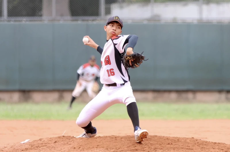 高一梁鈞祐6.1局好投。大會提供
