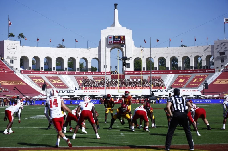洛杉磯紀念體育場(Los Angeles Memorial Coliseum)將成為首個橫跨三屆奧運(1932年、1984年、2028年)的元老級場館。法新社