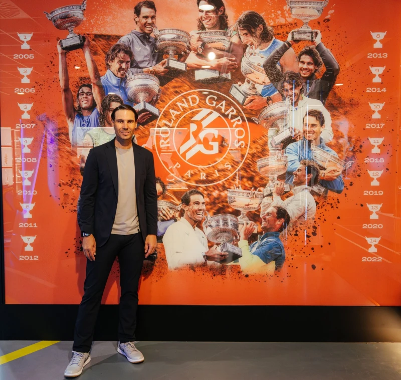 法網開幕首日為退役傳奇「紅土之王」納達爾(Rafael Nadal)舉行致敬儀式。摘自納達爾推特