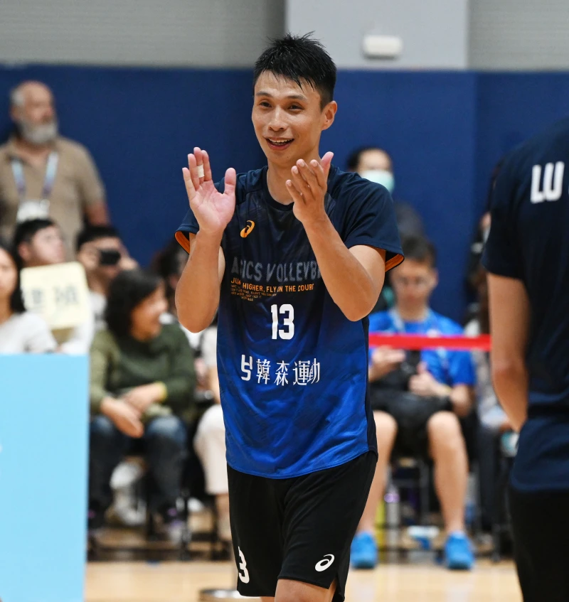 張建邦表示能再穿上同一件球衣一起球敘是很棒的一件事。大會提供