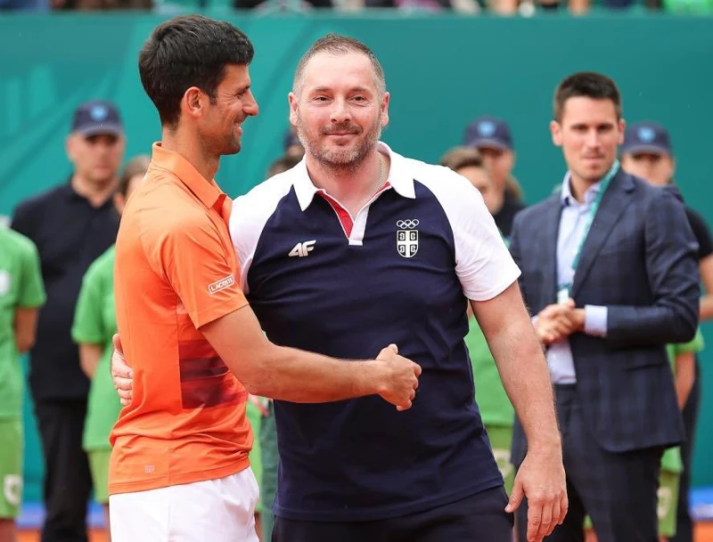 喬科維奇（Novak Djokovic）於本週收到摯友兼物理治療師阿馬諾維奇（Miljan Amanovic）身體出現狀況。摘自推特