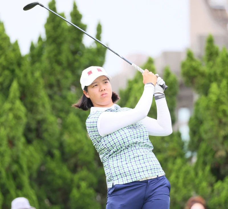 張雅淳以兩回合總桿低於標準桿9桿的137桿，躍居單獨領先。Tlpga／葉勇宏攝