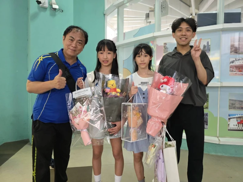 蘇于喬、葉昱涵都甫於碧華閾小畢業。碧華國小提供